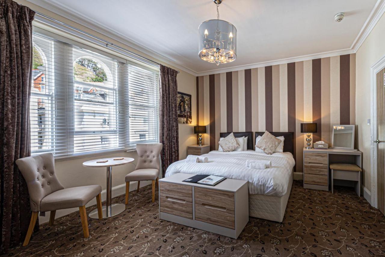 Bed and Breakfast Snooze Llandudno Esterno foto
