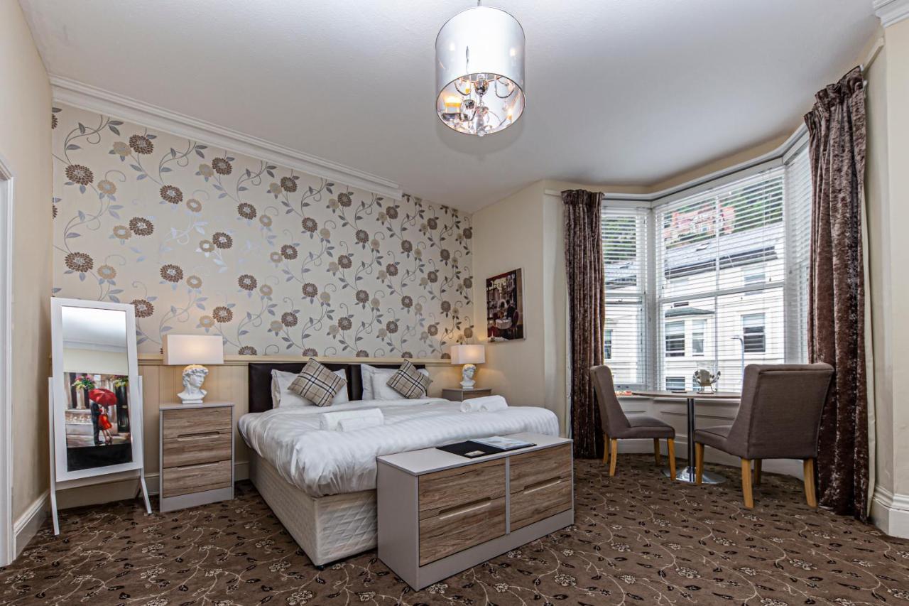 Bed and Breakfast Snooze Llandudno Esterno foto